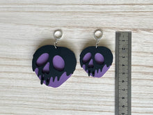 Load image into Gallery viewer, Poison Apples